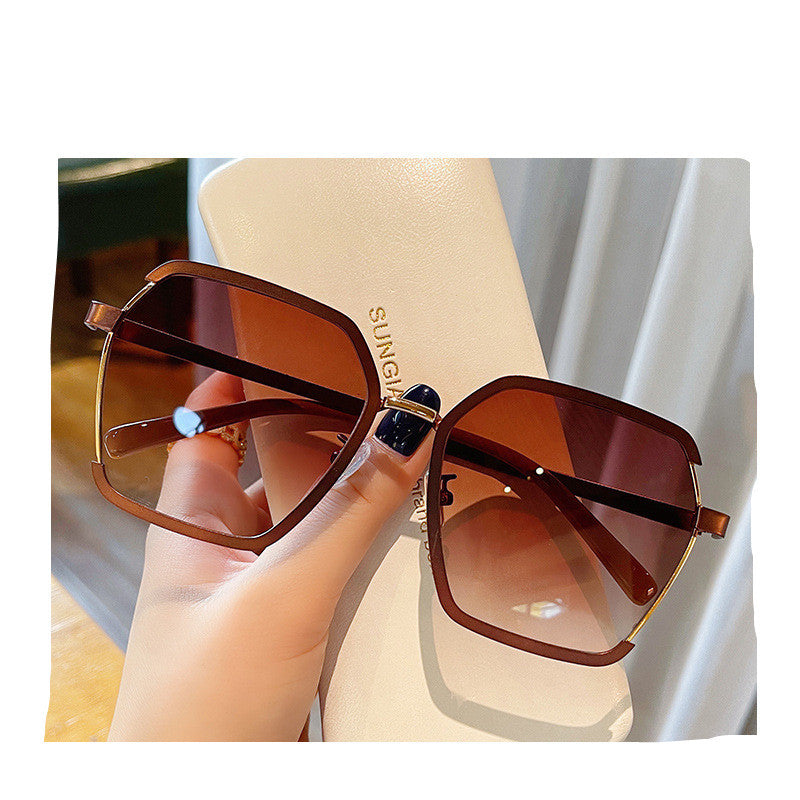 Ins Vintage Half-Frame Sunglasses Summer Oversize Metal Square Eyewear Uv400 Outdoor Sunscreen Women UV Protection Sunglasses